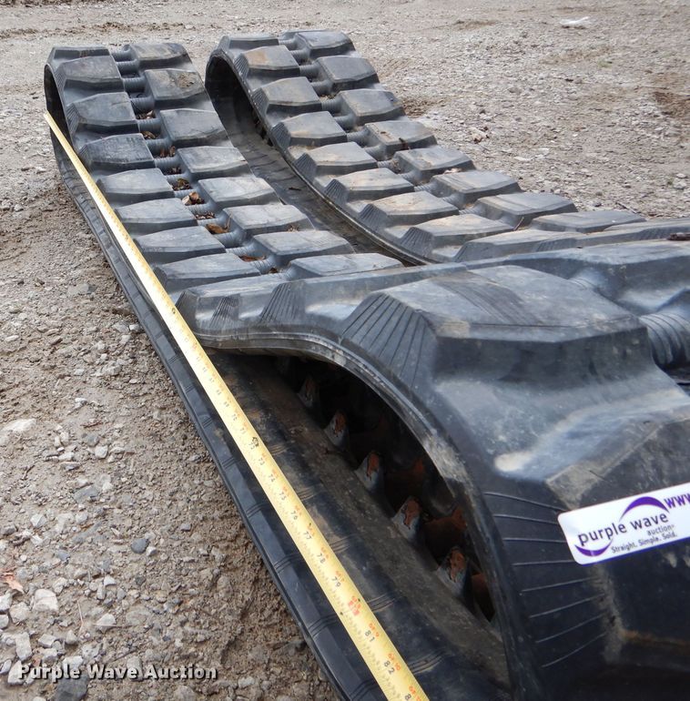 image for item FI9589 Skid steer tracks