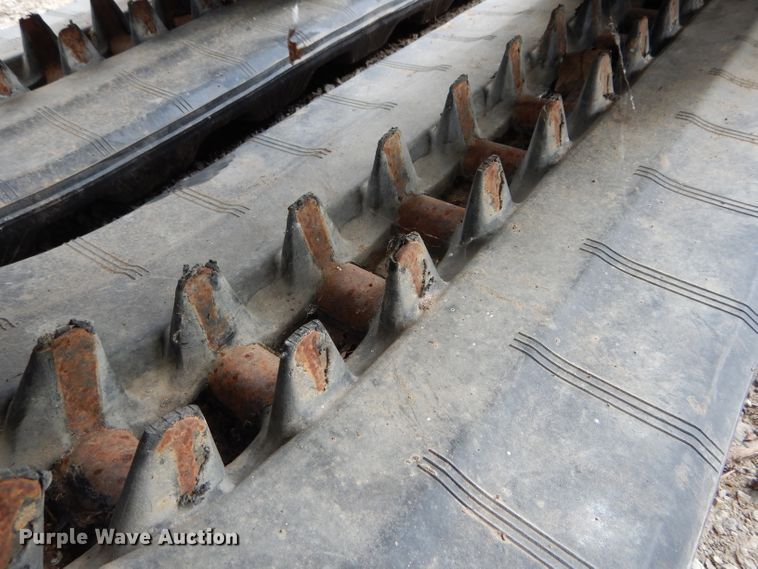 image for item FI9589 Skid steer tracks