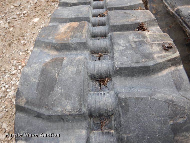 image for item FI9589 Skid steer tracks