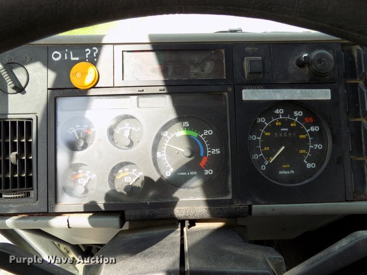 image for item FI9780 1997 Volvo FE paint striping truck