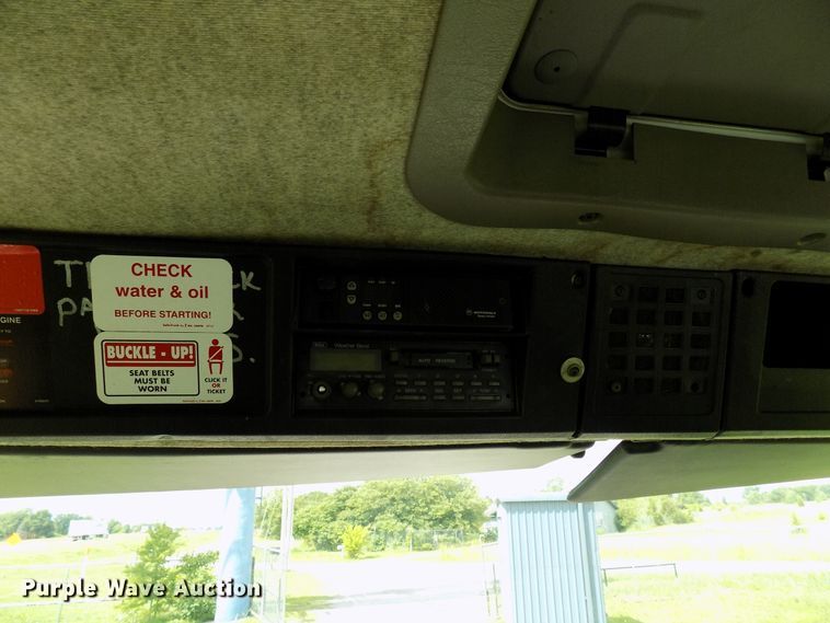 image for item FI9780 1997 Volvo FE paint striping truck