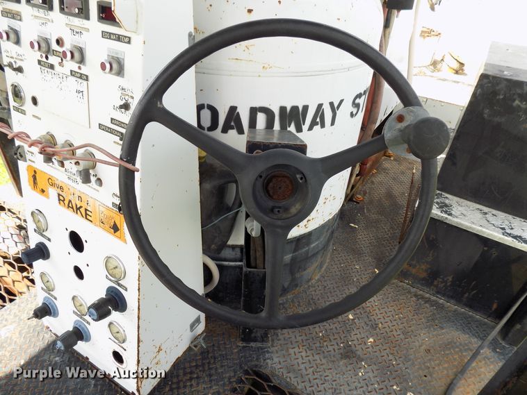 image for item FI9780 1997 Volvo FE paint striping truck