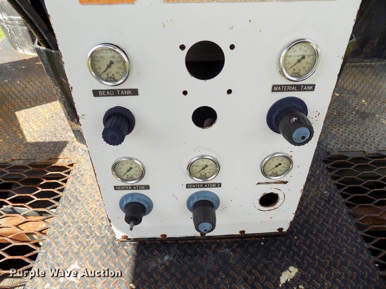 image for item FI9780 1997 Volvo FE paint striping truck