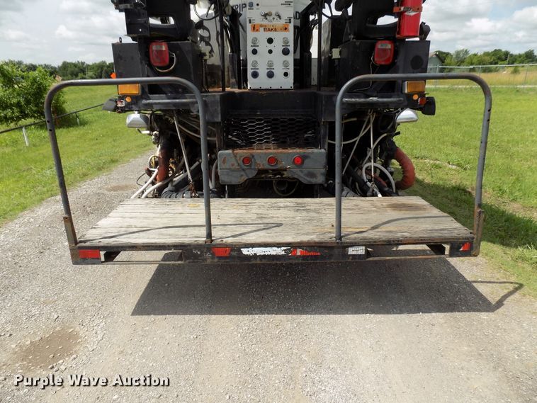 image for item FI9780 1997 Volvo FE paint striping truck