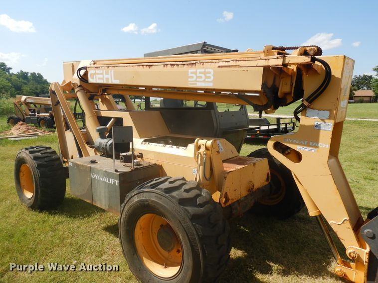 image for item FI9888 1999 Gehl 553 telehandler