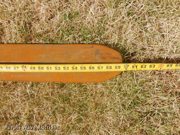 image for item FI9888 1999 Gehl 553 telehandler