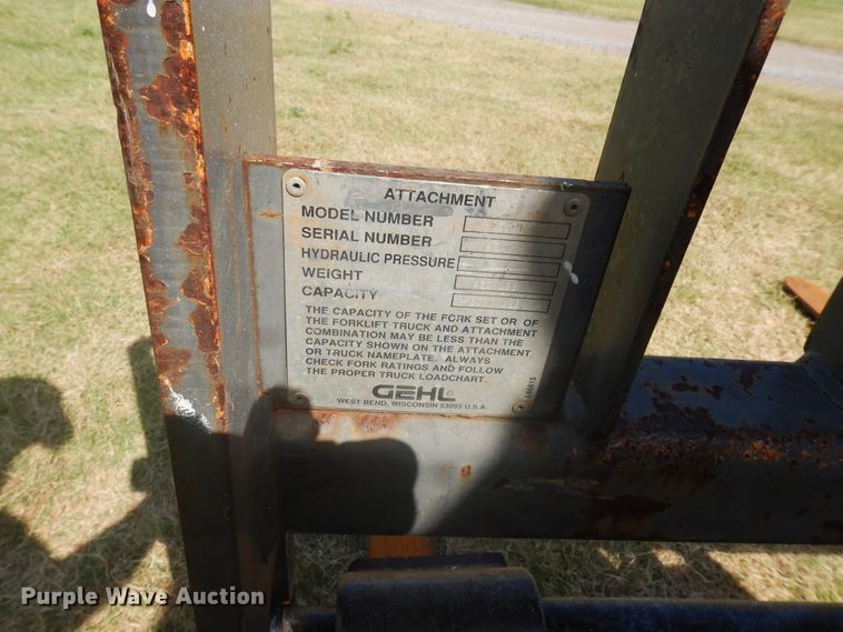 image for item FI9888 1999 Gehl 553 telehandler