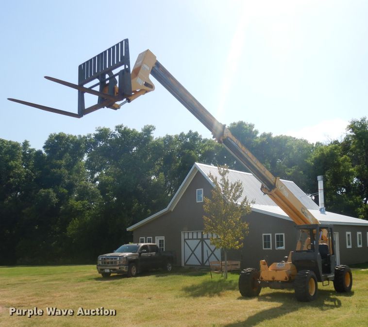 image for item FI9888 1999 Gehl 553 telehandler