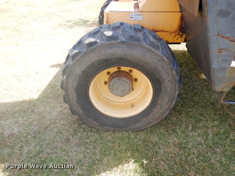 image for item FI9888 1999 Gehl 553 telehandler