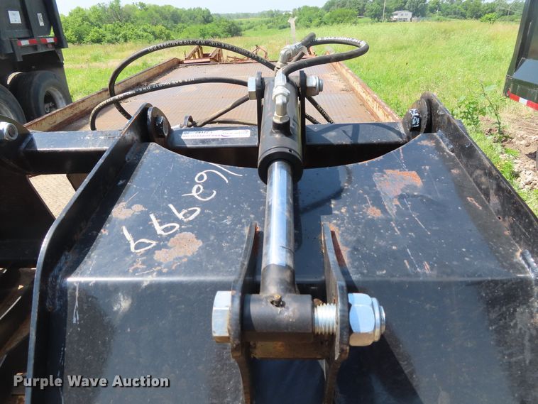 image for item FJ9142 66"W skid steer grapple bucket