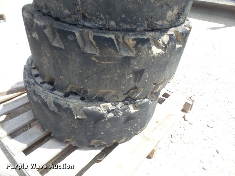 image for item FJ9153 (6) tires and wheels