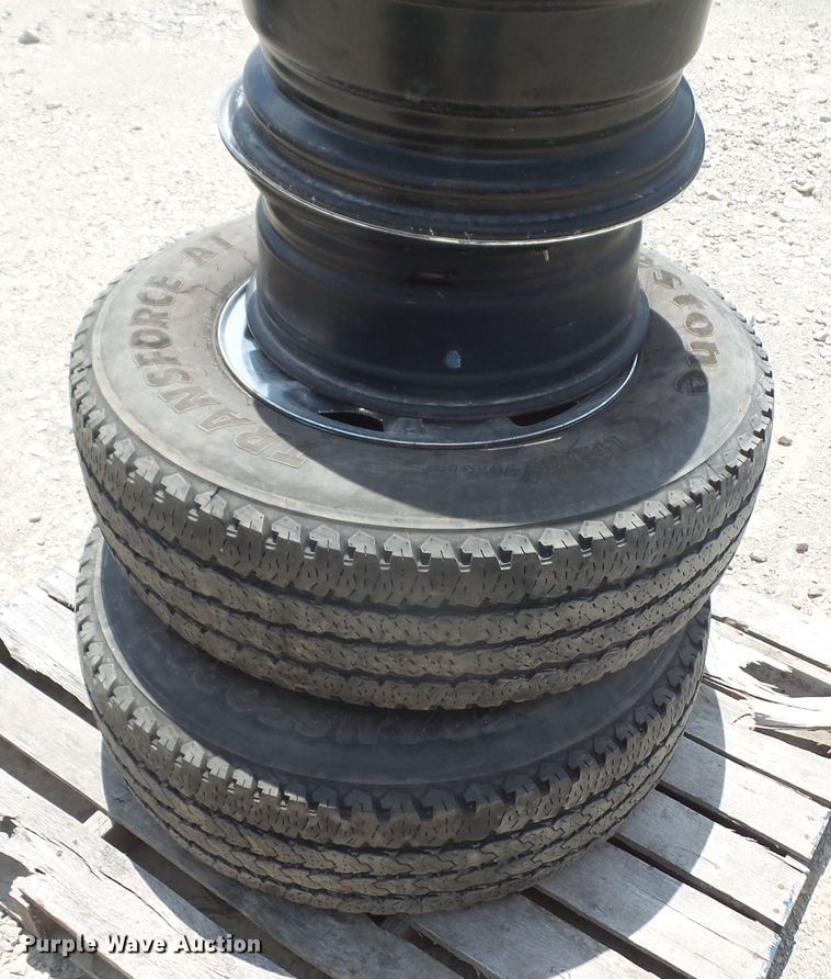 image for item FJ9153 (6) tires and wheels