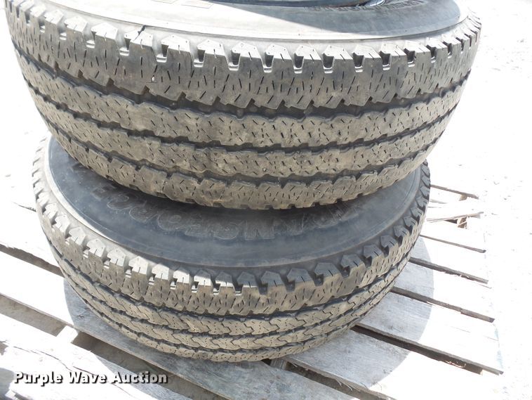 image for item FJ9153 (6) tires and wheels