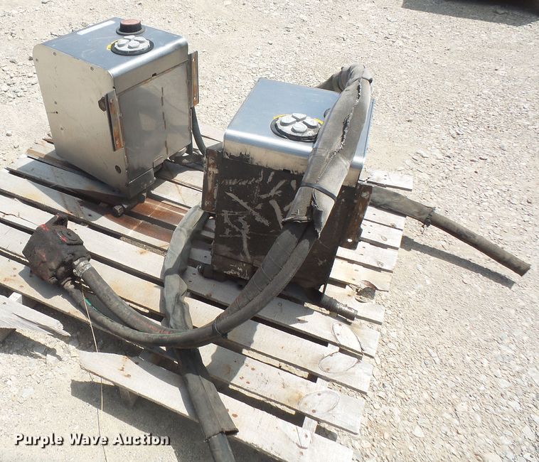 image for item FJ9154 (2) Hydraflow hydraulic cooling units
