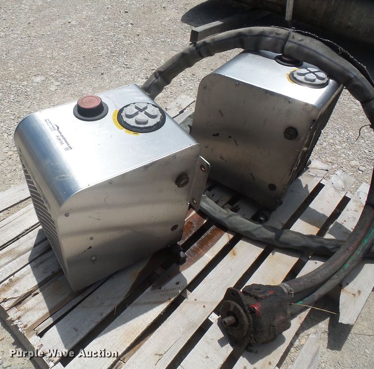 image for item FJ9154 (2) Hydraflow hydraulic cooling units