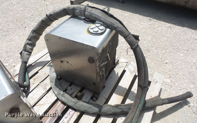 image for item FJ9154 (2) Hydraflow hydraulic cooling units
