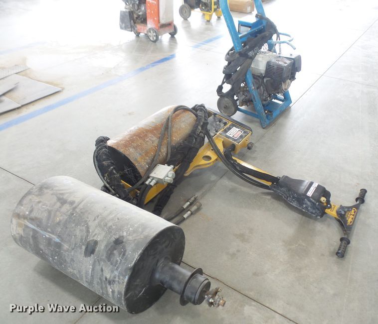 image for item FJ9160 Curb roller with Bunyen hydraulic power pack