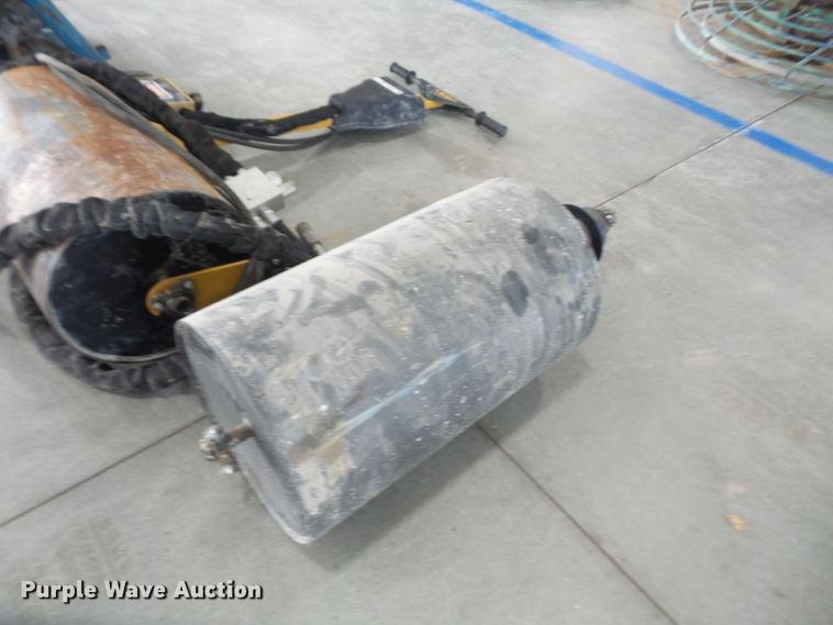 image for item FJ9160 Curb roller with Bunyen hydraulic power pack