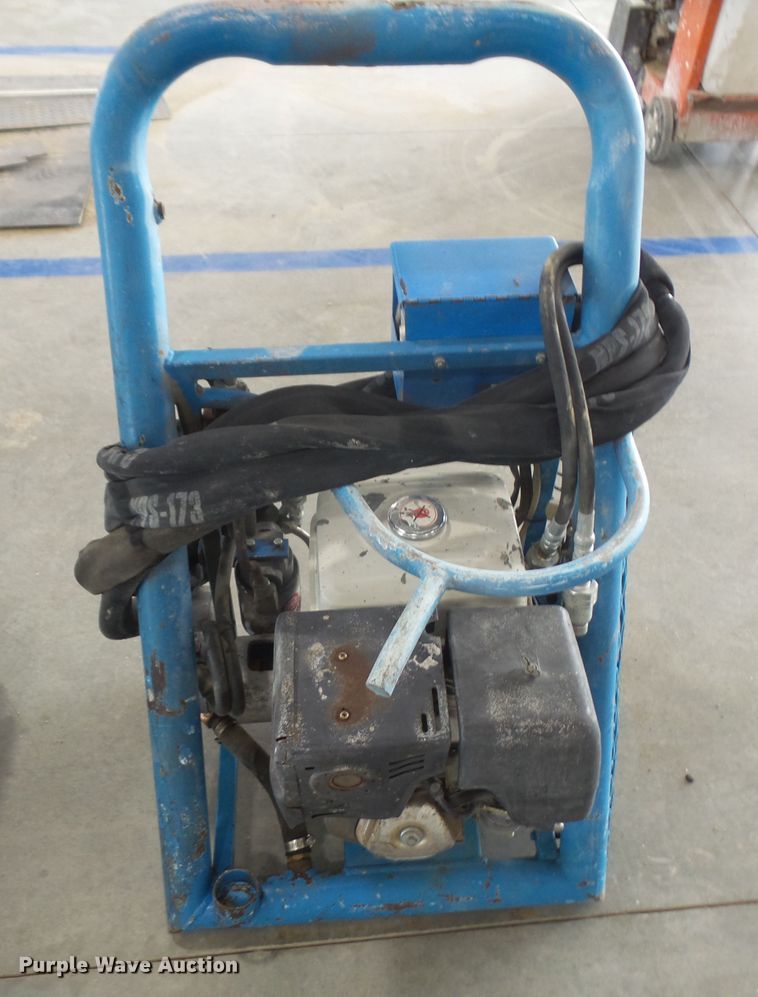 image for item FJ9160 Curb roller with Bunyen hydraulic power pack