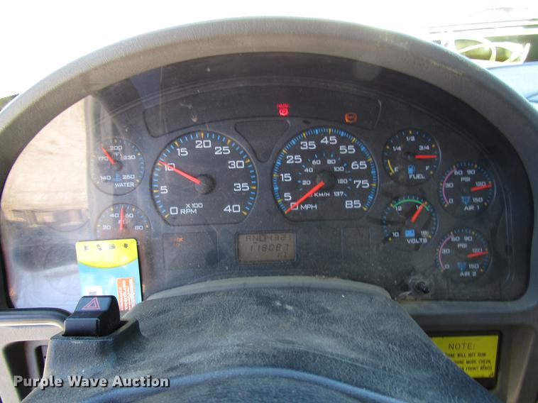 image for item FJ9678 2006 International 4300 digger derrick truck