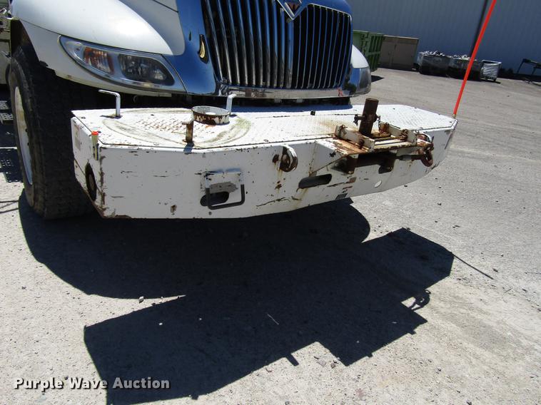 image for item FJ9678 2006 International 4300 digger derrick truck