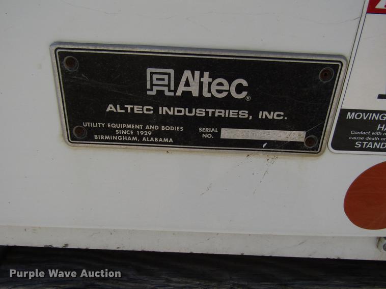 image for item FJ9678 2006 International 4300 digger derrick truck