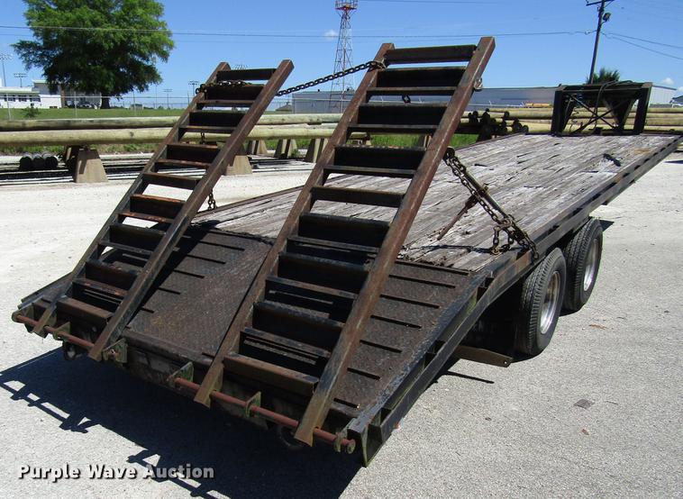 image for item FJ9679 1984 Gooseneck equipment trailer
