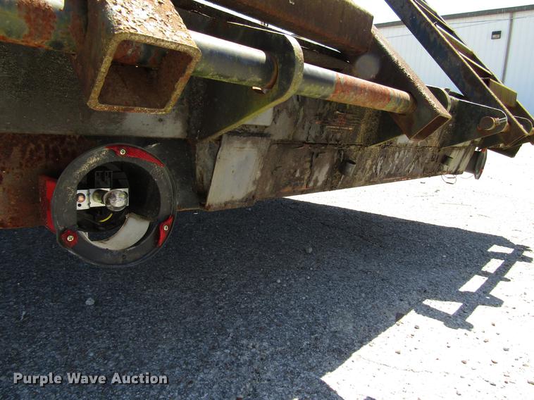 image for item FJ9679 1984 Gooseneck equipment trailer