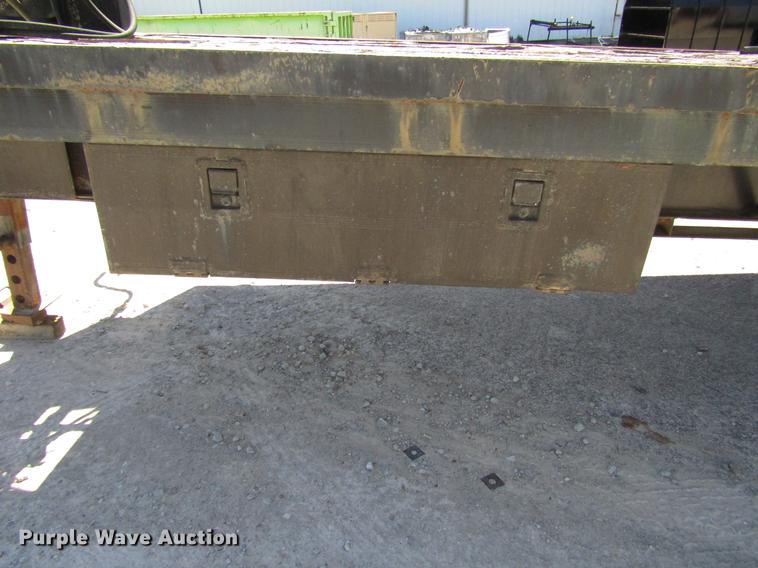 image for item FJ9679 1984 Gooseneck equipment trailer