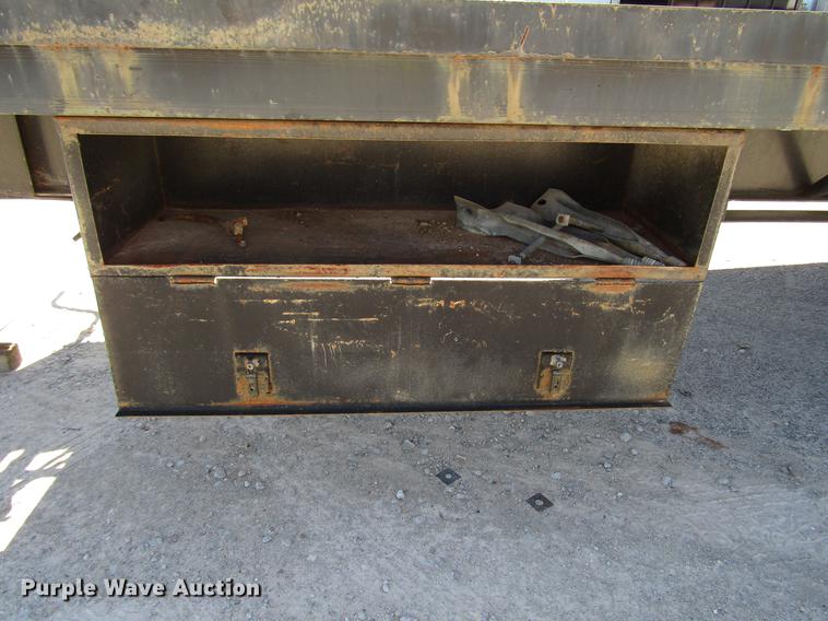 image for item FJ9679 1984 Gooseneck equipment trailer