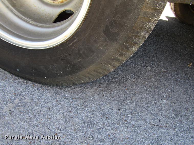 image for item FJ9679 1984 Gooseneck equipment trailer