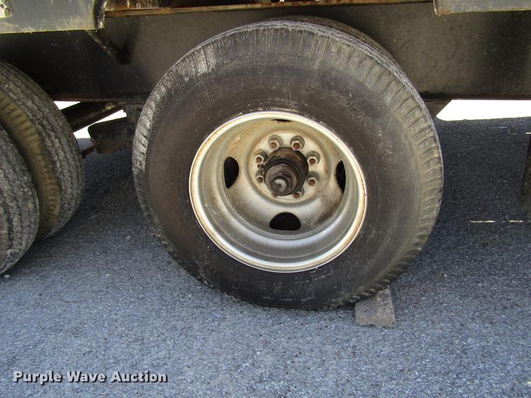 image for item FJ9679 1984 Gooseneck equipment trailer