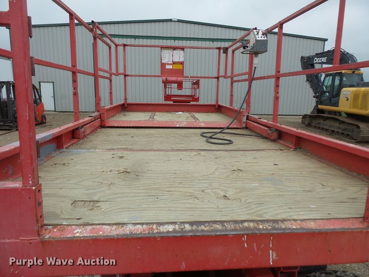 image for item FM9466 Mec 25RT scissor lift