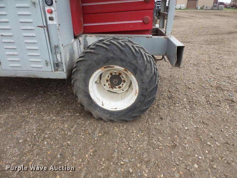 image for item FM9466 Mec 25RT scissor lift