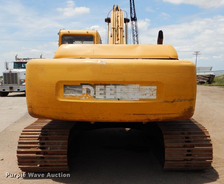 image for item FT9623 1999 John Deere 200LC excavator