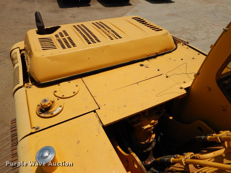 image for item FT9623 1999 John Deere 200LC excavator