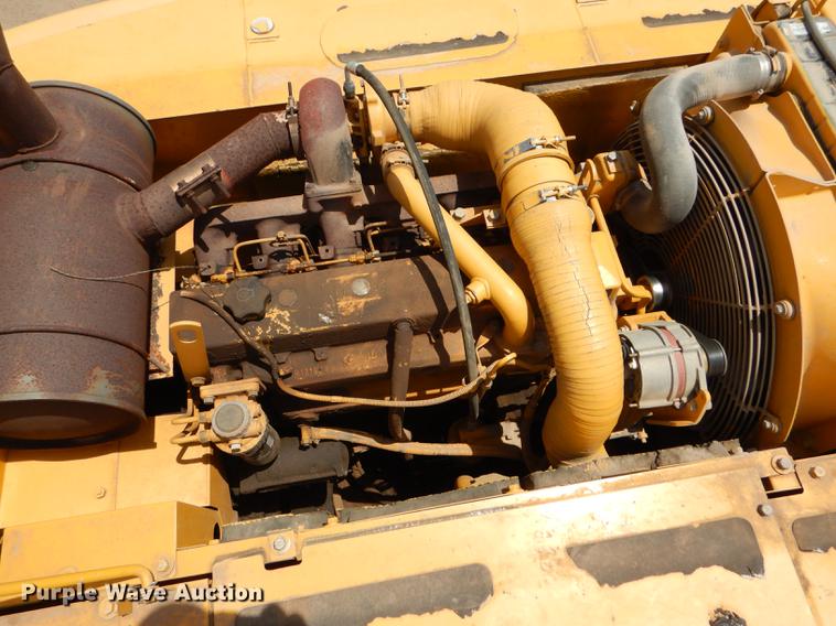 image for item FT9623 1999 John Deere 200LC excavator