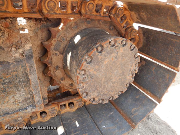 image for item FT9623 1999 John Deere 200LC excavator