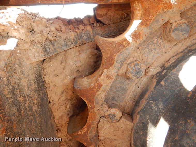 image for item FT9623 1999 John Deere 200LC excavator