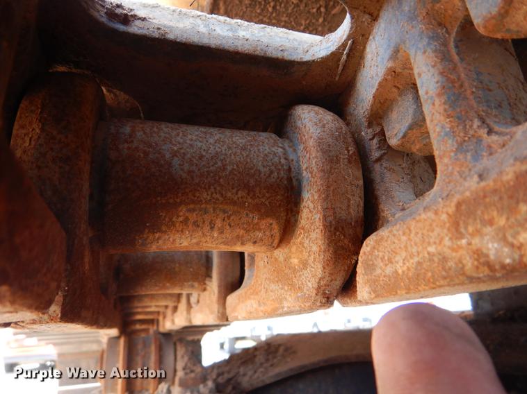 image for item FT9623 1999 John Deere 200LC excavator