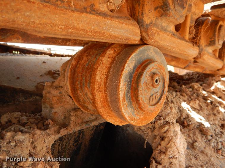 image for item FT9623 1999 John Deere 200LC excavator