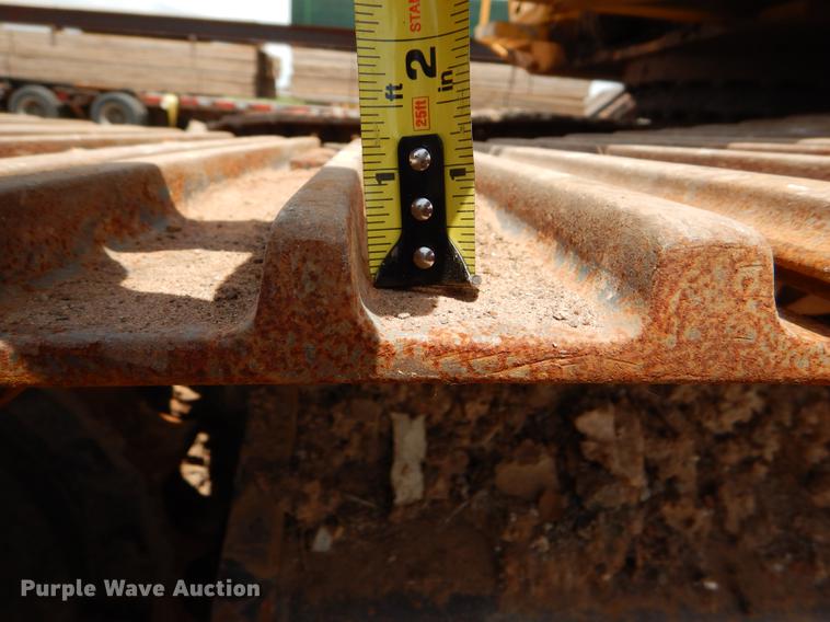 image for item FT9623 1999 John Deere 200LC excavator