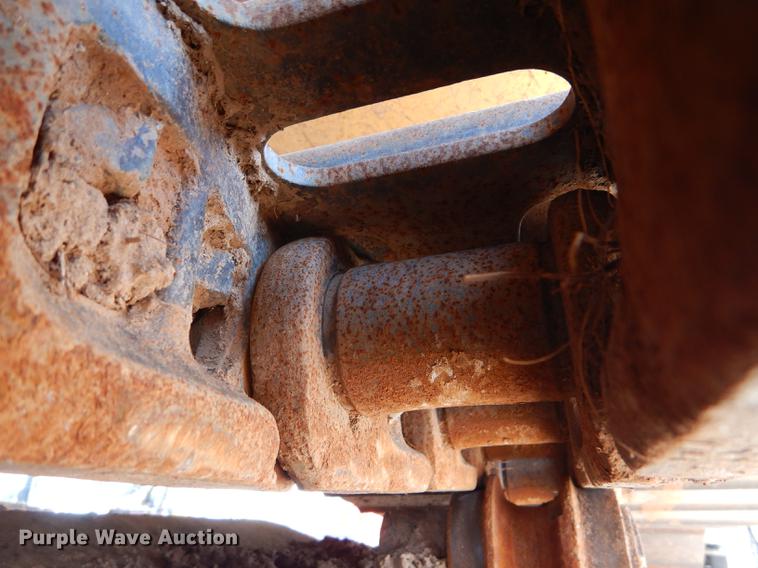 image for item FT9623 1999 John Deere 200LC excavator