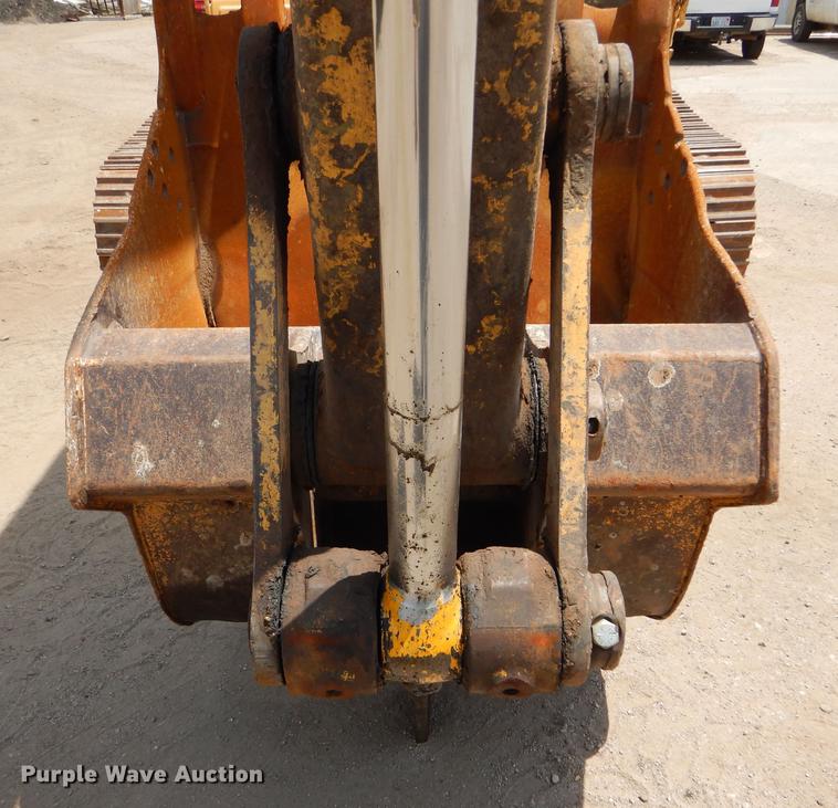 image for item FT9623 1999 John Deere 200LC excavator