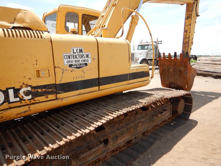 image for item FT9623 1999 John Deere 200LC excavator