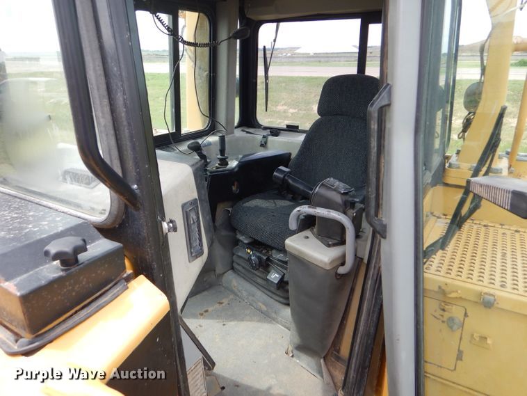 image for item FT9628 2005 Caterpillar D6R DS  XW Series II dozer