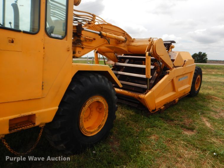 image for item FT9629 John Deere 762 elevating scraper