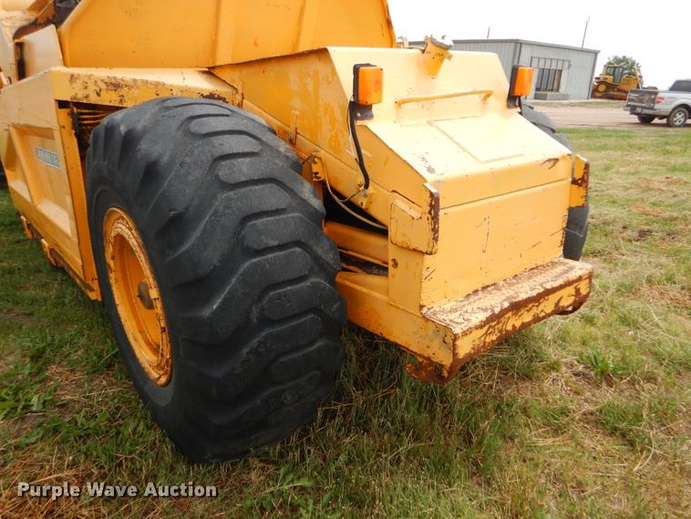 image for item FT9629 John Deere 762 elevating scraper