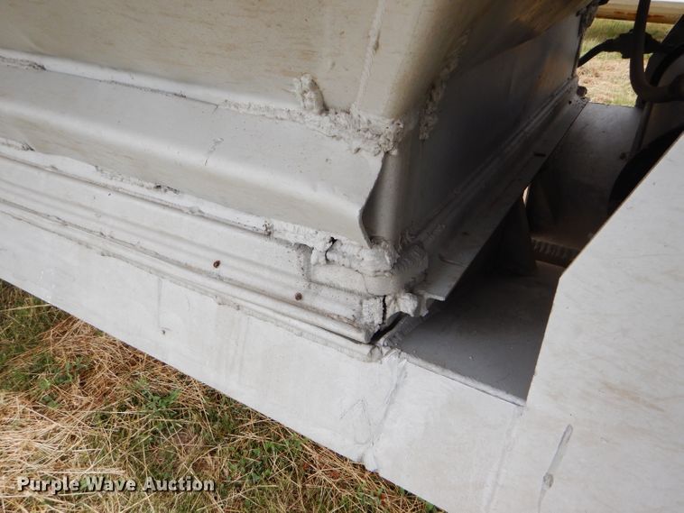 image for item FT9631 1989 Mate bottom dump trailer