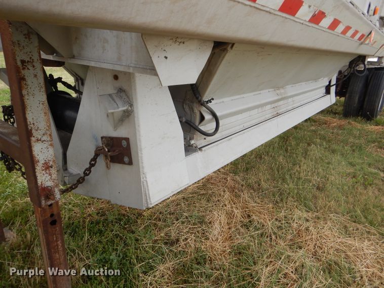 image for item FT9631 1989 Mate bottom dump trailer